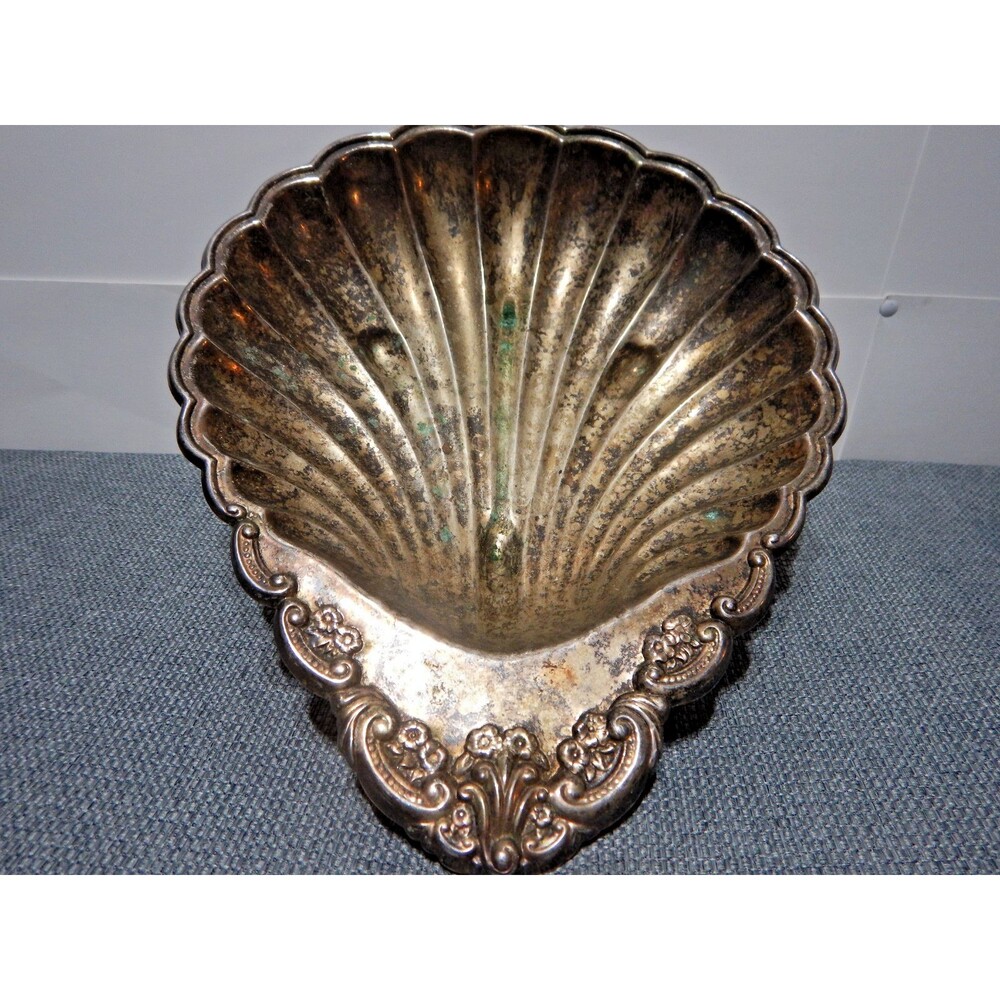 Vintage Silverplate Shell Dish Scalloped Fluted Bowl Ornate Ends